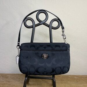 Coach Signature Turnlock Black Wristlet